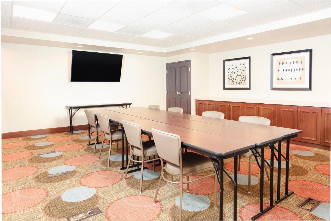 Staybridge By Ihg Hotel
