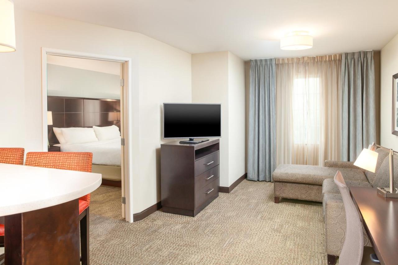 Staybridge By Ihg Hotel